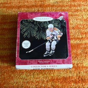 1998 Mario Lemieux Hallmark ornament 🌸